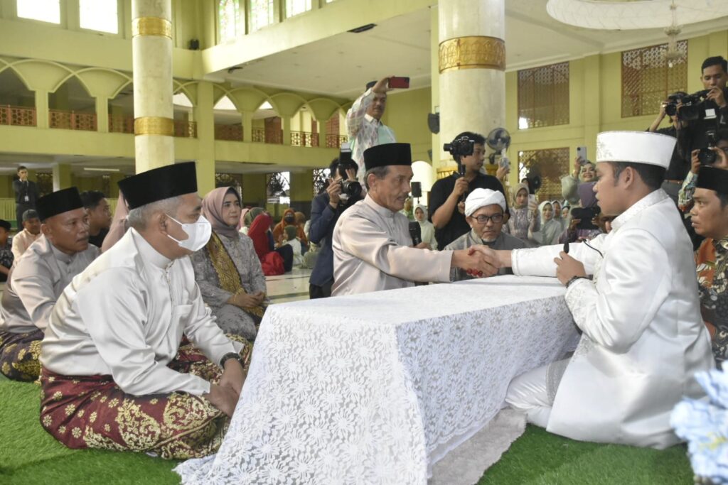 Naruto porno multfilm Ikki ayol bilan jinsiy aloqa