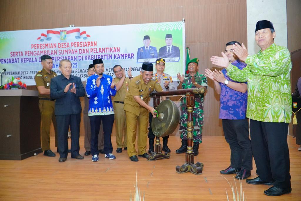 Pj Bupati Kampar Resmikan 9 Desa Persiapan Dan Lantik 9 Penjabat Kepala ...